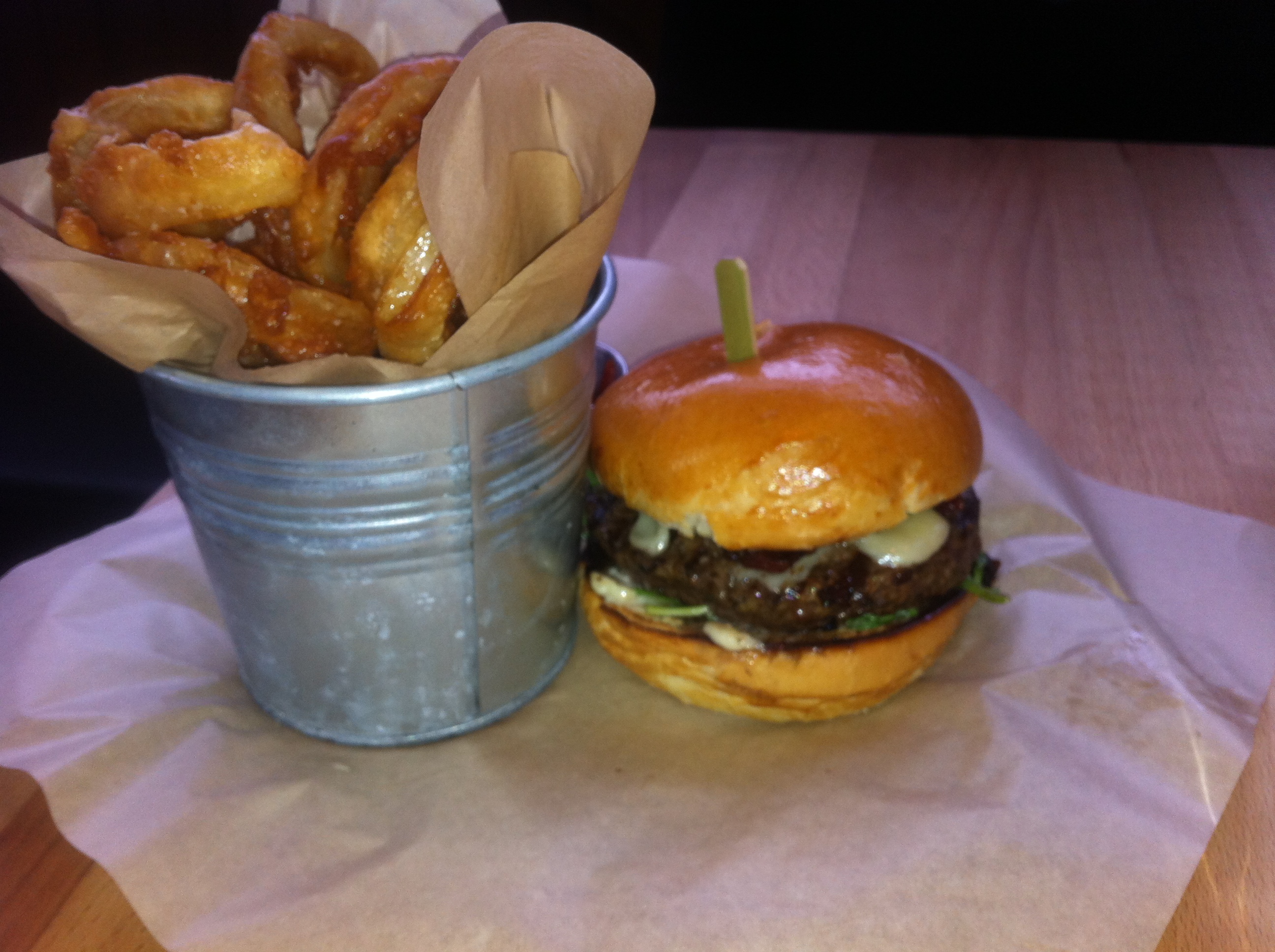 8-oz-burger-bar-geoffrey-dodd-s-blog